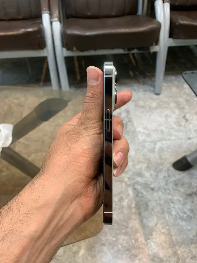 ۱۳ پرو/لاکاغذی/۲۵۶/zda/سفید|موبایل|نجف‌آباد, دانش|دیوار