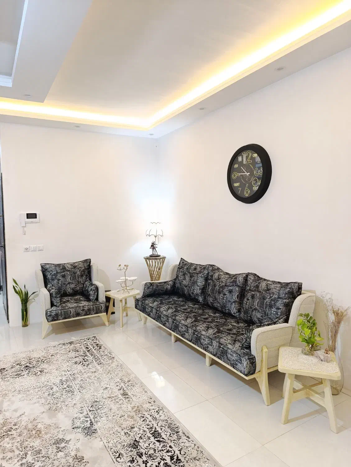 مبل نو آک|مبلمان خانگی و میز عسلی|مشهد, کلاته برفی|دیوار