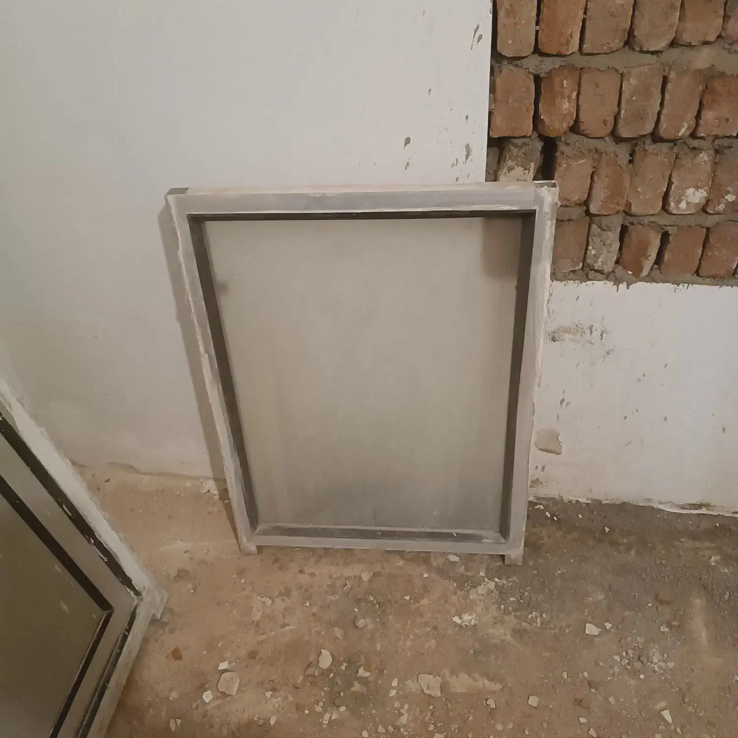 درب وپنچره یک در دوعددپنچره آلمنیوم|مصالح و تجهیزات ساختمان|آذرشهر, |دیوار