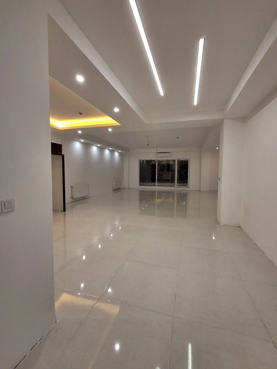 ۲۰۰متر سالن بزرگ دو جهت نورگیر *طبقه ۵ *دهخدا|فروش آپارتمان|نوشهر, |دیوار