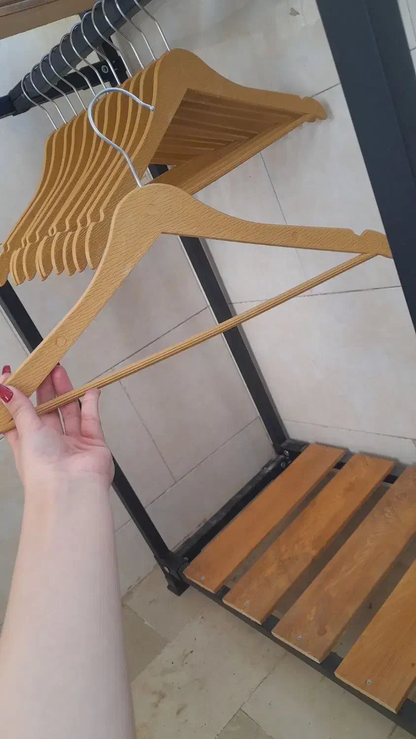 چوب لباسی|بندرخت و رختآویز|شهریار, شهرک امیریه|دیوار