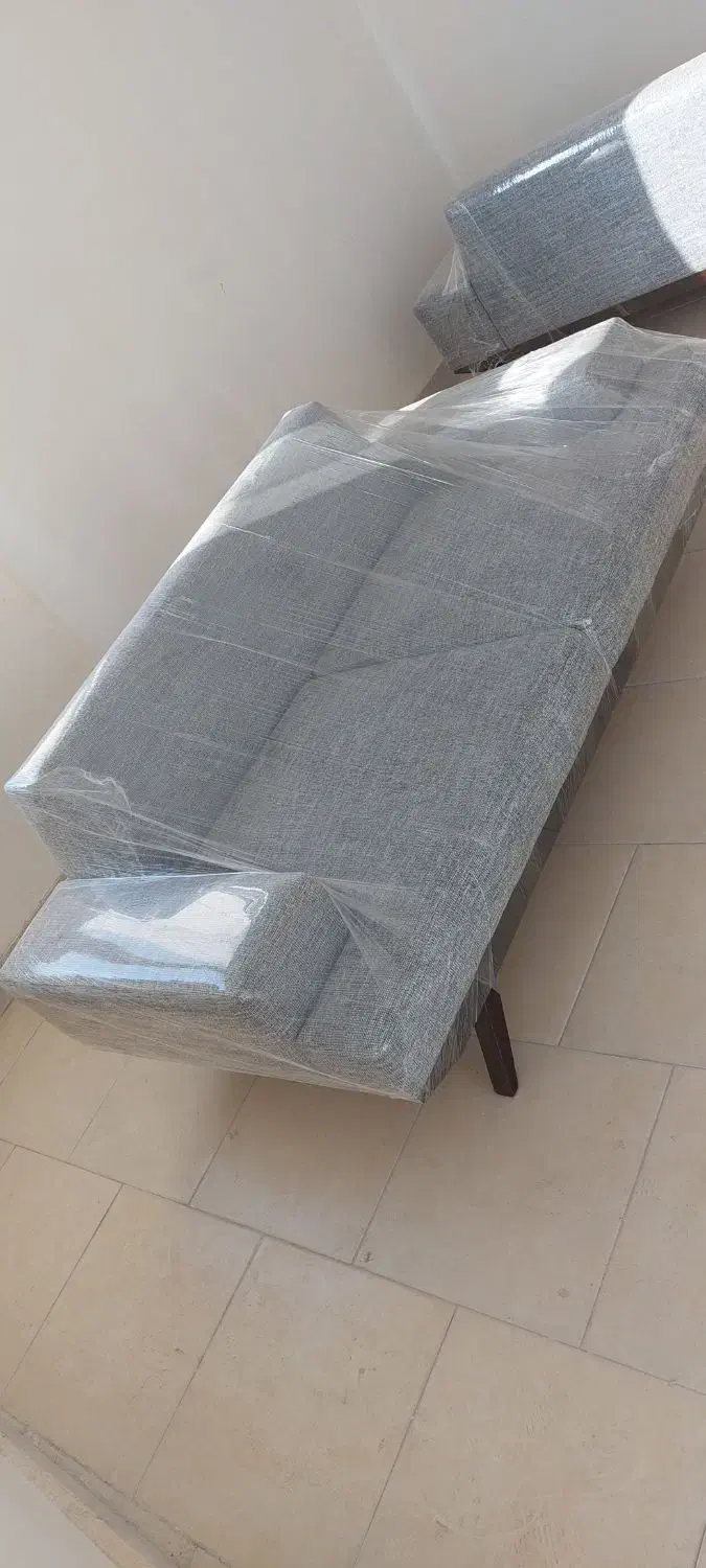 مبل ۷ نفره با میز جلومبلی چوبی|مبلمان خانگی و میز عسلی|رودهن, |دیوار