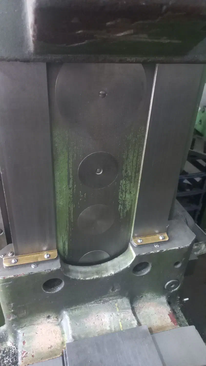 دستگاه فرز چینی ۶۱|ماشینآلات صنعتی|کاشان, ملاصدرا|دیوار