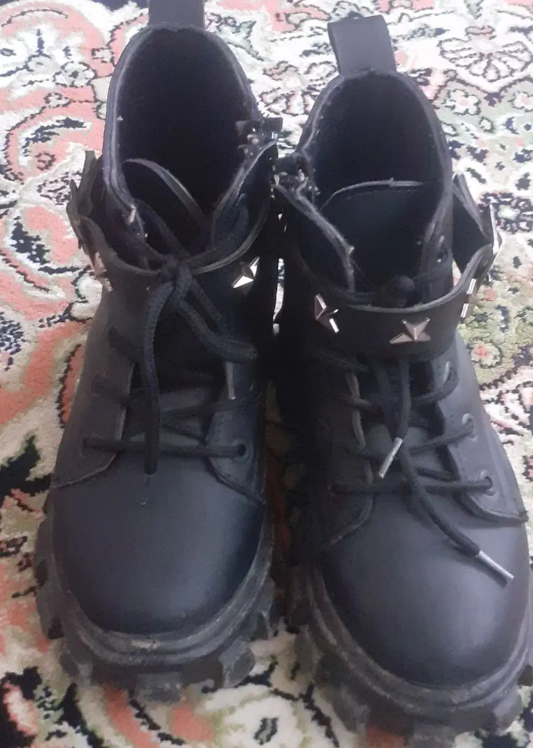 بوت بچگانه|کفش و لباس بچه|ملایر, |دیوار