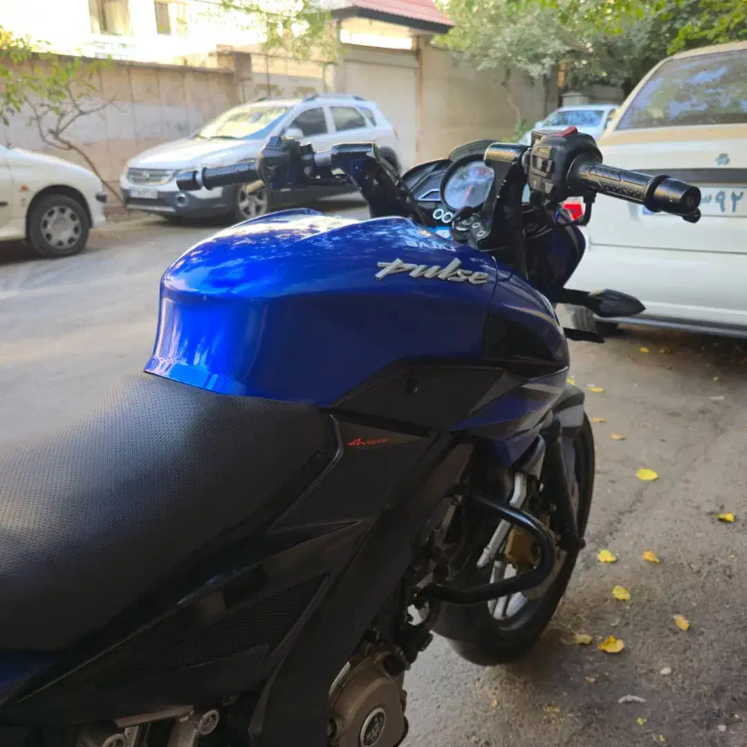 ns200تمیز و سالم بدون خط و خش کم کار|موتورسیکلت|تهران, جیحون|دیوار