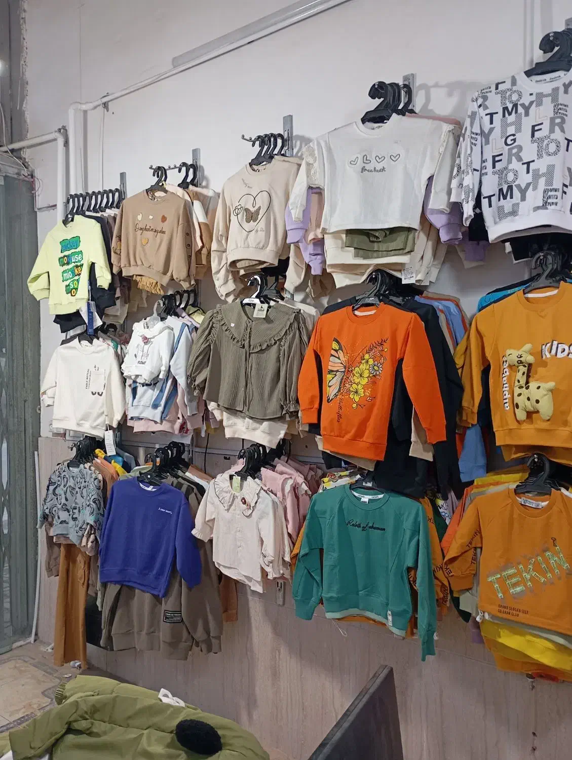 فروش لباس|کفش و لباس بچه|گرگان, |دیوار