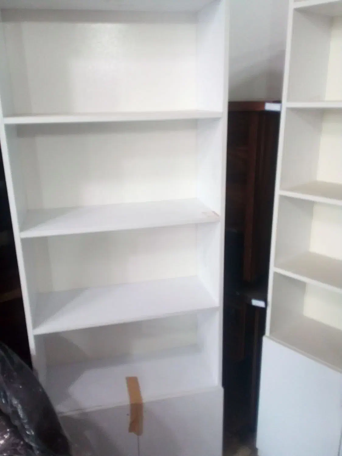 کتابخانه|کتابخانه، شلف، قفسه‌های دیواری|قم, شاه ابراهیم|دیوار