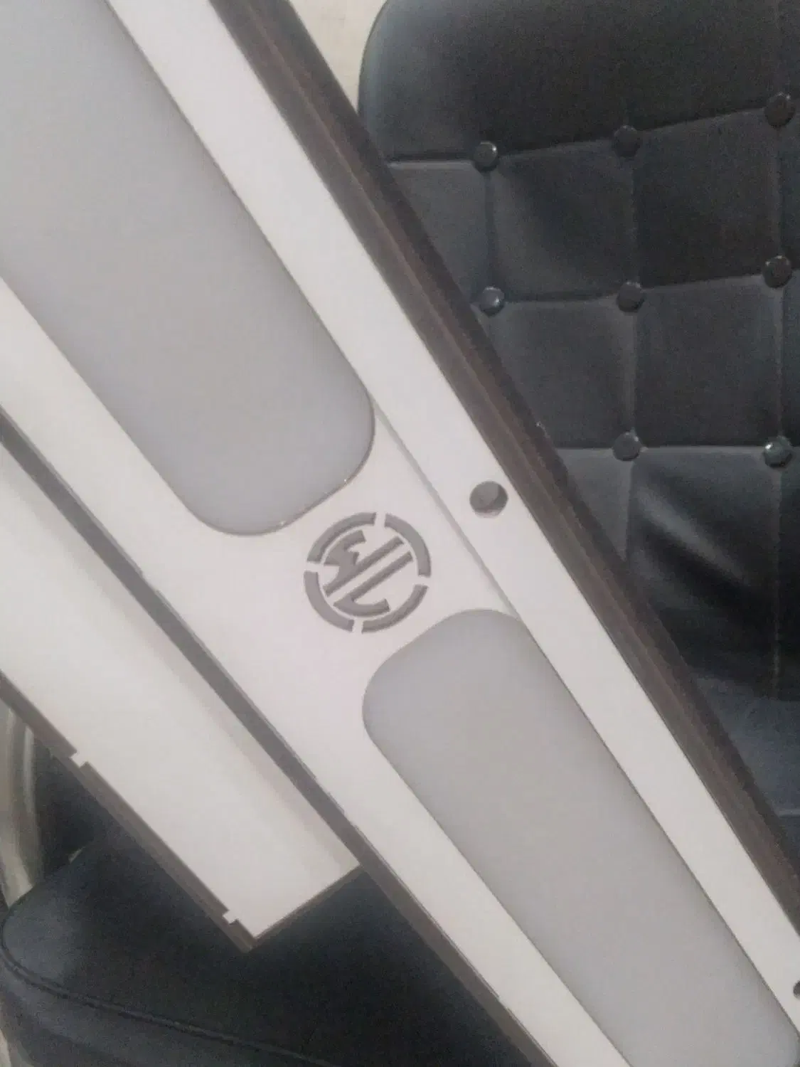 لوستر سقفی چوبی|لوستر و چراغ آویز|باقرشهر, |دیوار