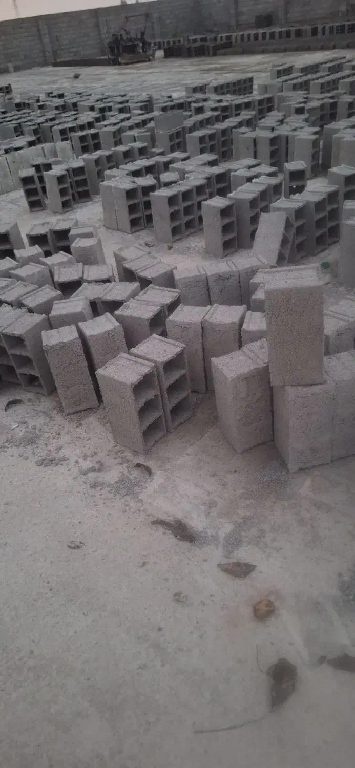 فروش کلاف و بلوک سیمانی سایز درشت|مصالح و تجهیزات ساختمان|آمل, |دیوار