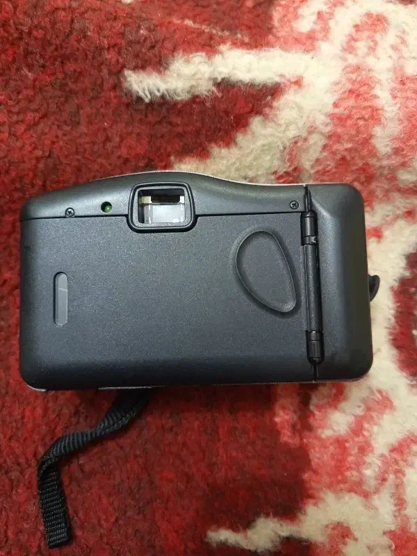 دوربین عکاسیK7LF|دوربین عکاسی و فیلم‌برداری|شیراز, لب آب|دیوار