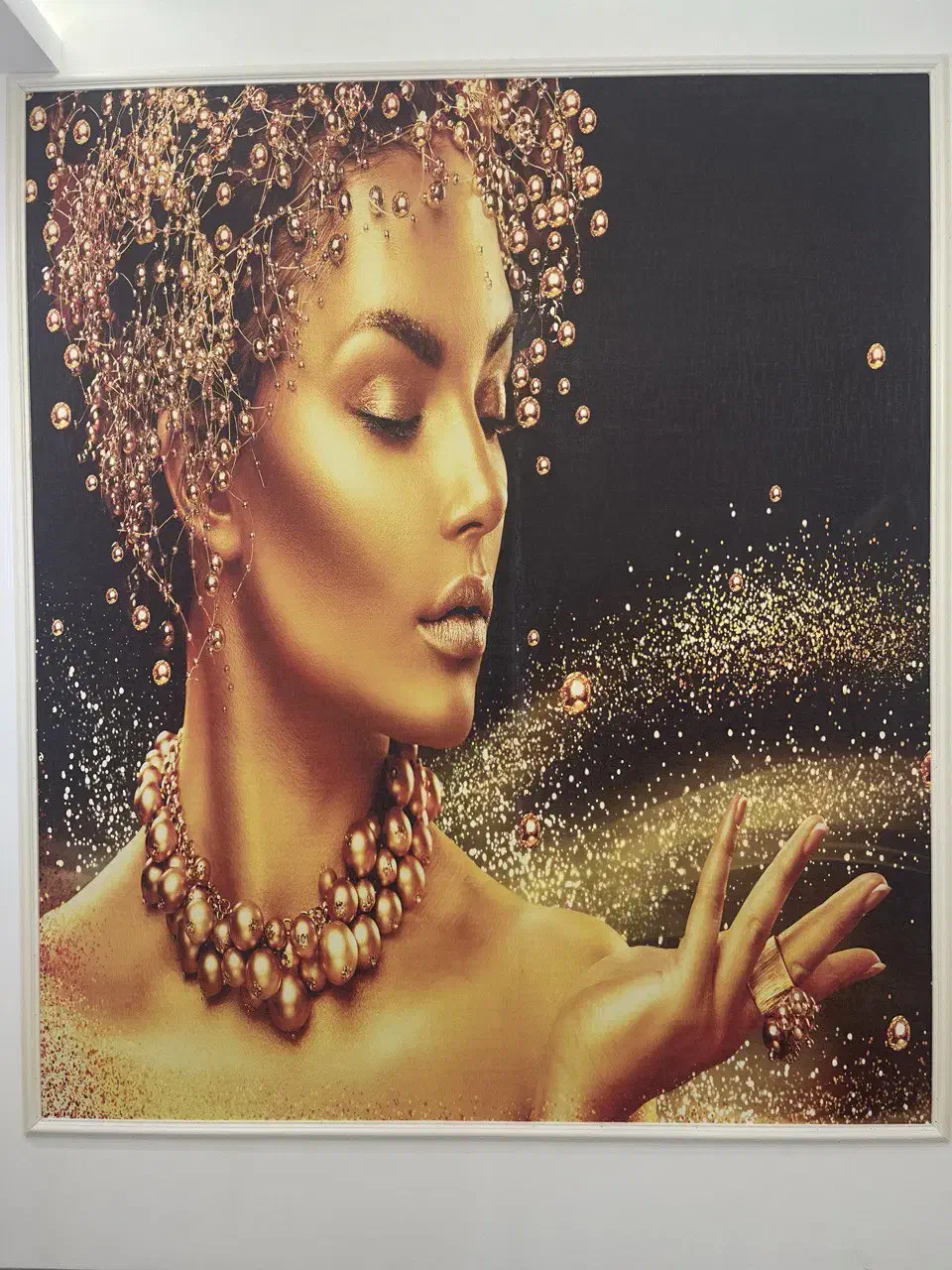 نصاب کاغذ دیواری و پوستر و قرنیز  پارکت|خدمات پیشه و مهارت|کرج, گوهردشت|دیوار