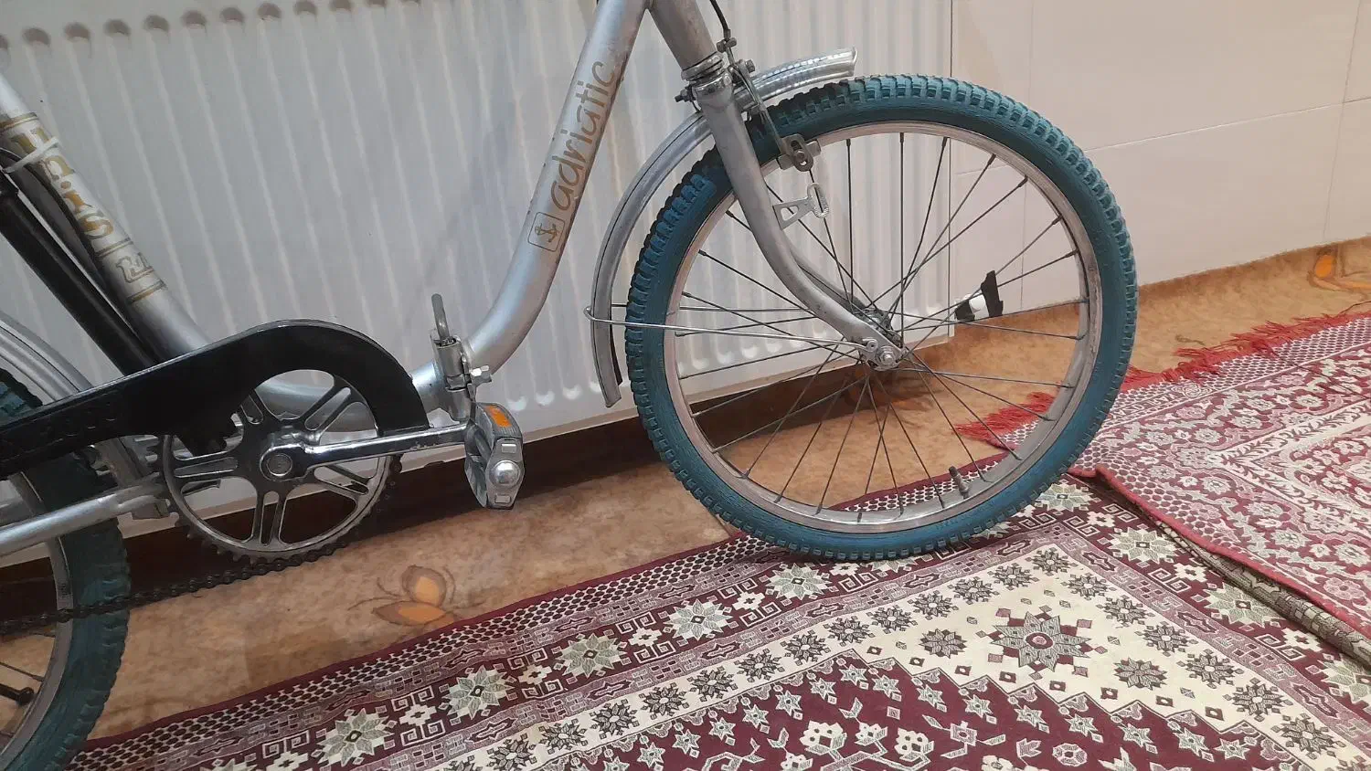 دوچرخه ۲۰ یا ۲۲ تاشو ژاپنی کلکسیونی همراه با تلمبه|دوچرخه، اسکیت، اسکوتر|اصفهان, خوراسگان|دیوار