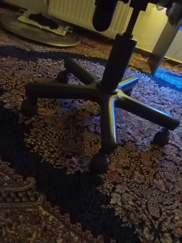 صندلی چرخون|صندلی و نیمکت|شاهدشهر, |دیوار