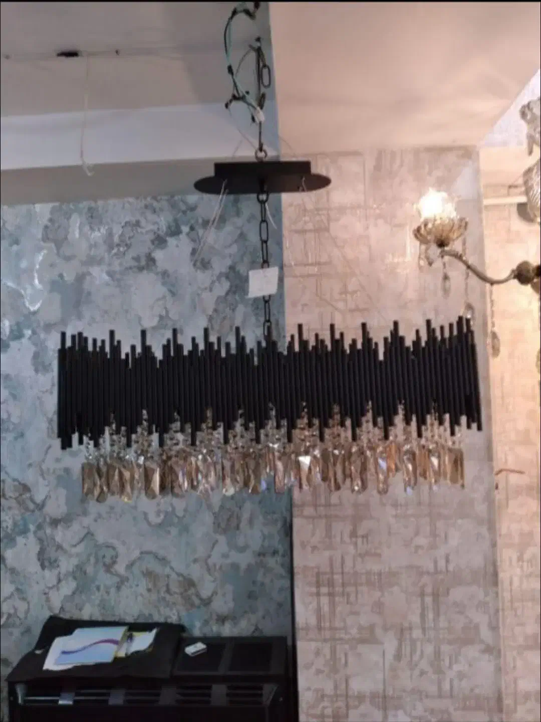 لوستر|لوستر و چراغ آویز|فردیس, فردیس|دیوار