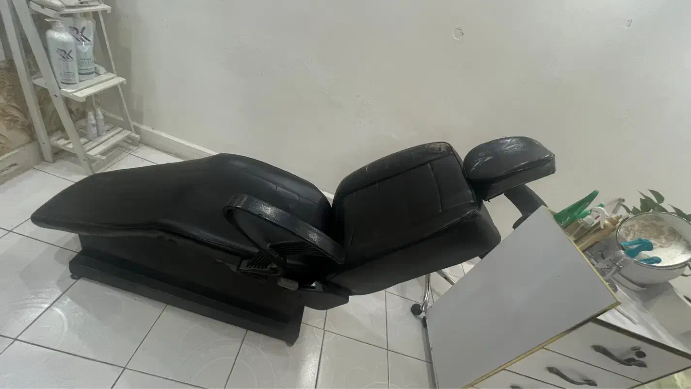 صندلی اصلاح زنانه|آرایشگاه و سالنهای زیبایی|رشت, منظریه|دیوار