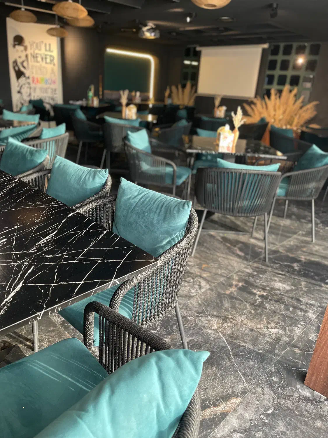 استخدام سالن کار|استخدام خدمات فروشگاه و رستوران|تبریز, |دیوار