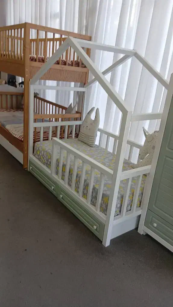 تخت کلبه نوجوان و کمد کلبه فوری فروش|تخت و سرویس خواب|تهران, علم و صنعت|دیوار