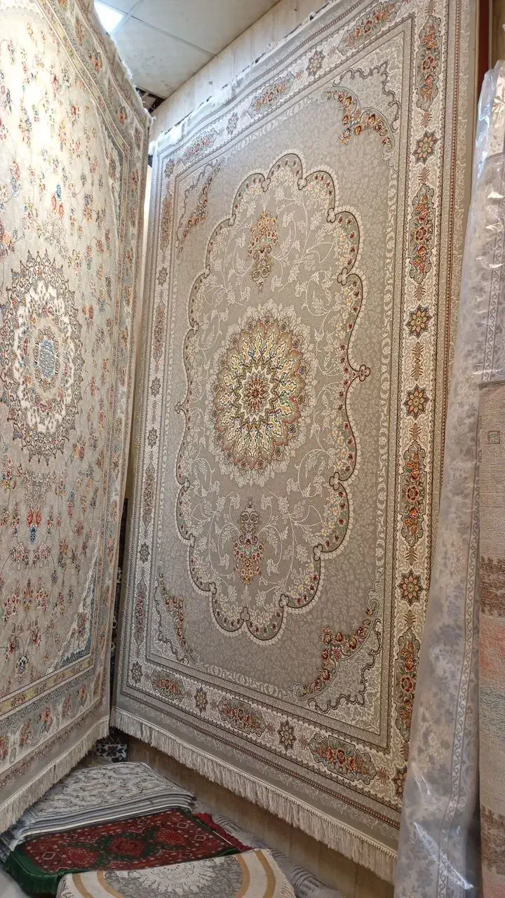 فرش700شانه|فرش|رشت, خواهر امام|دیوار