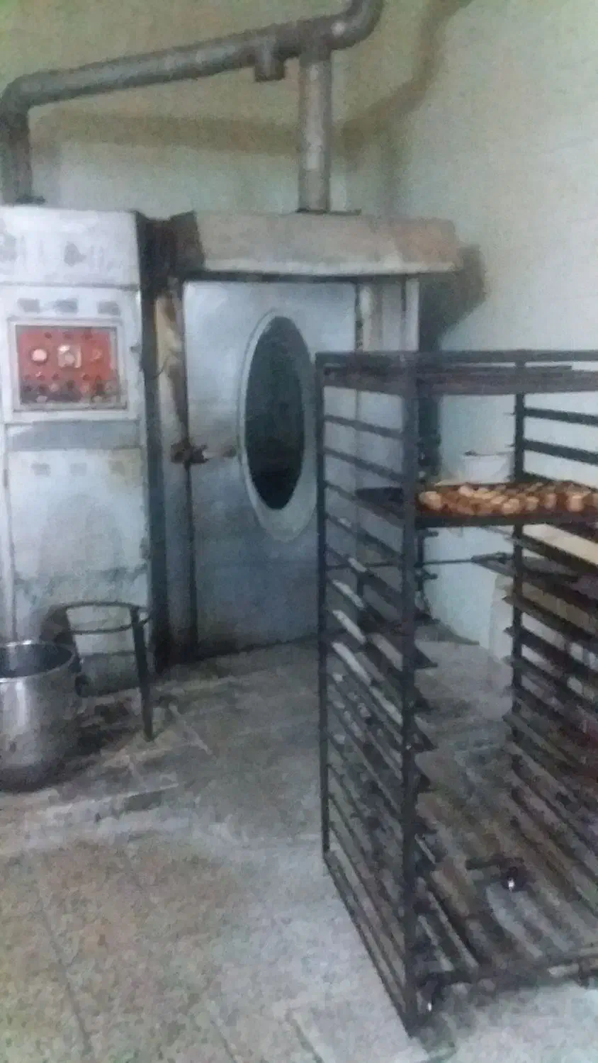 تجهیزات کارگاهی و فروشگاهی قنادی|فروشگاه و مغازه|قائم‌شهر, |دیوار