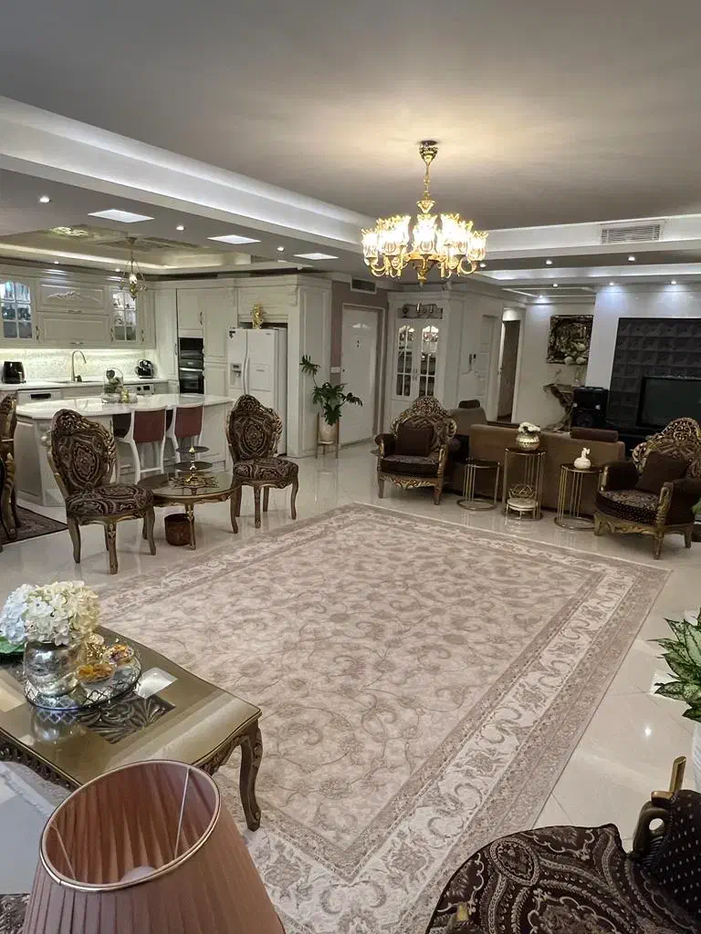 آپارتمان ۱۸۵ متر ۳ خوابه /فایل اختصاصی/۲p سندی