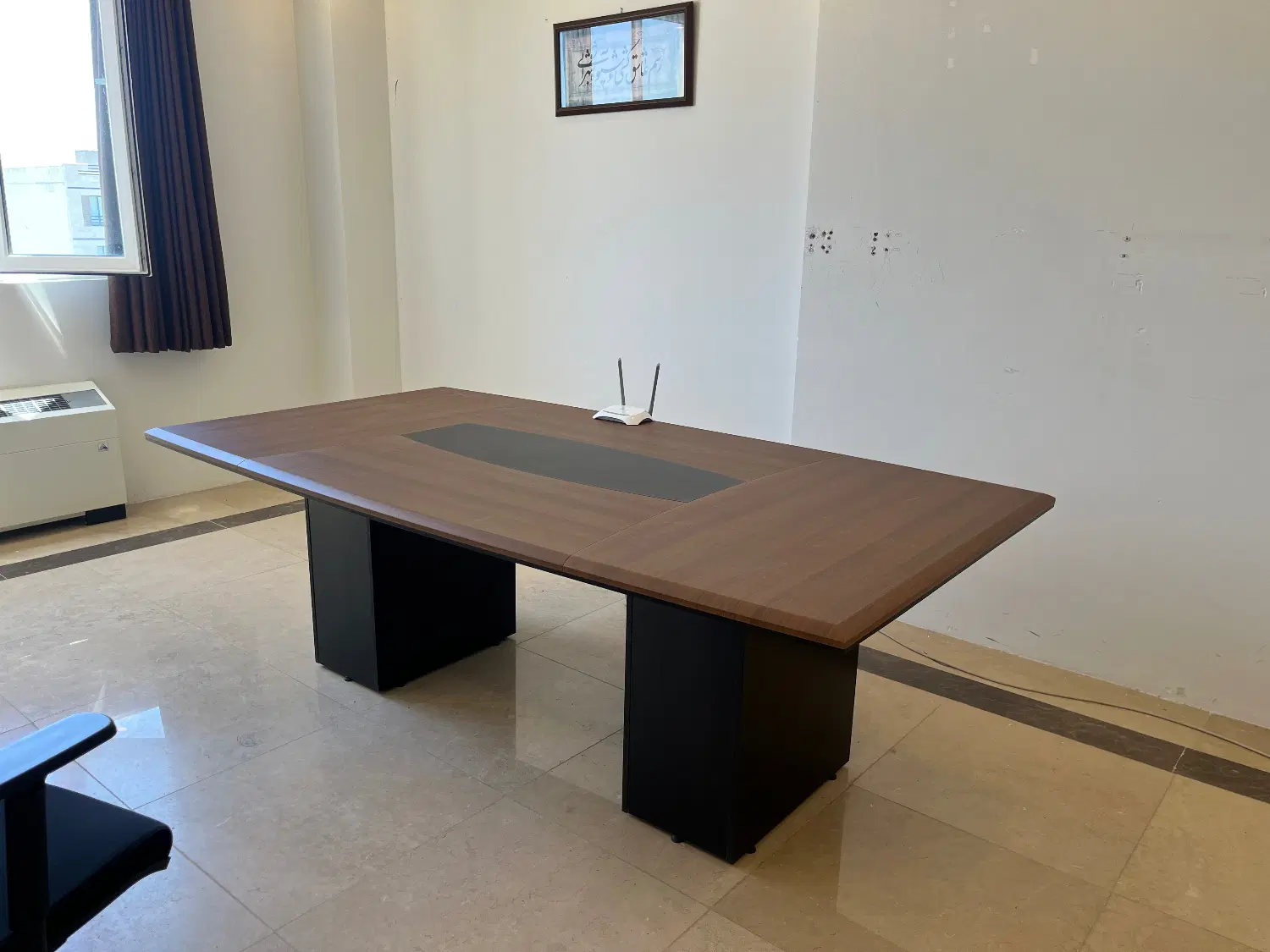 میز کنفرانس|مبلمان اداری|سنندج, |دیوار