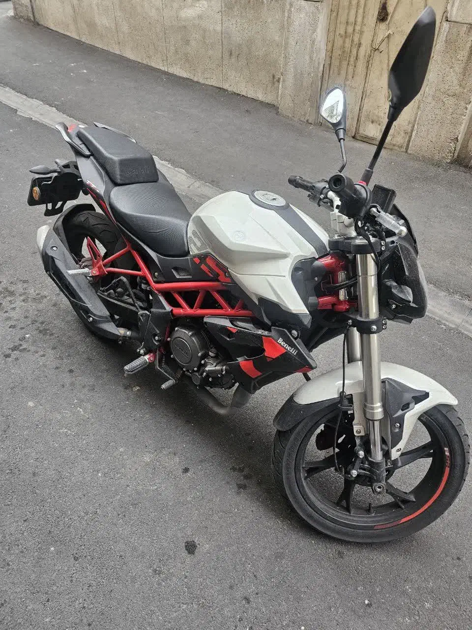 موتور بنلی ۲۵۰ تک سیلندر مدل ۱۴۰۰|موتورسیکلت|تهران, شمس‌آباد|دیوار