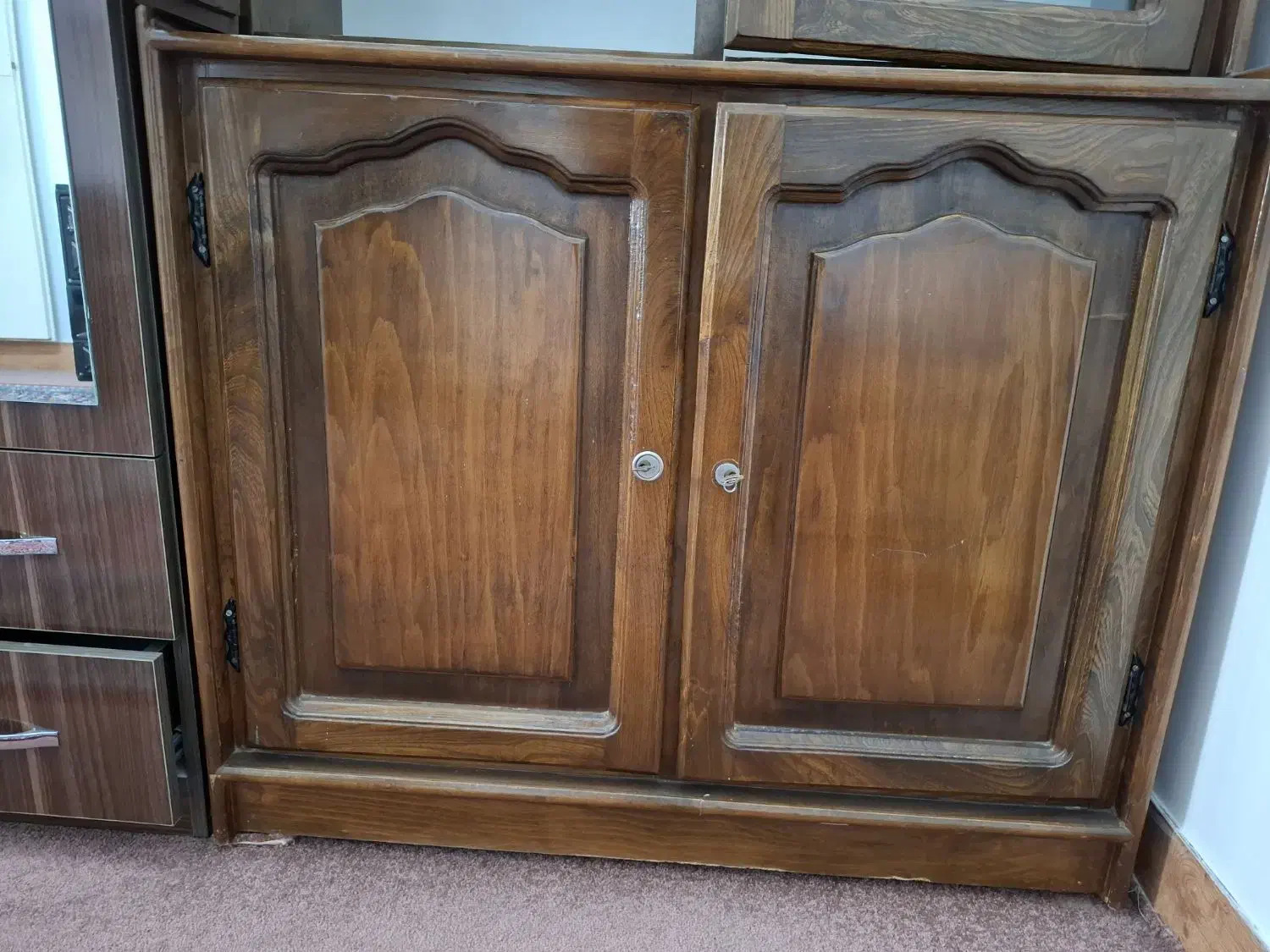 کمد|جاکفشی، کمد، دراور|گنبد کاووس, |دیوار