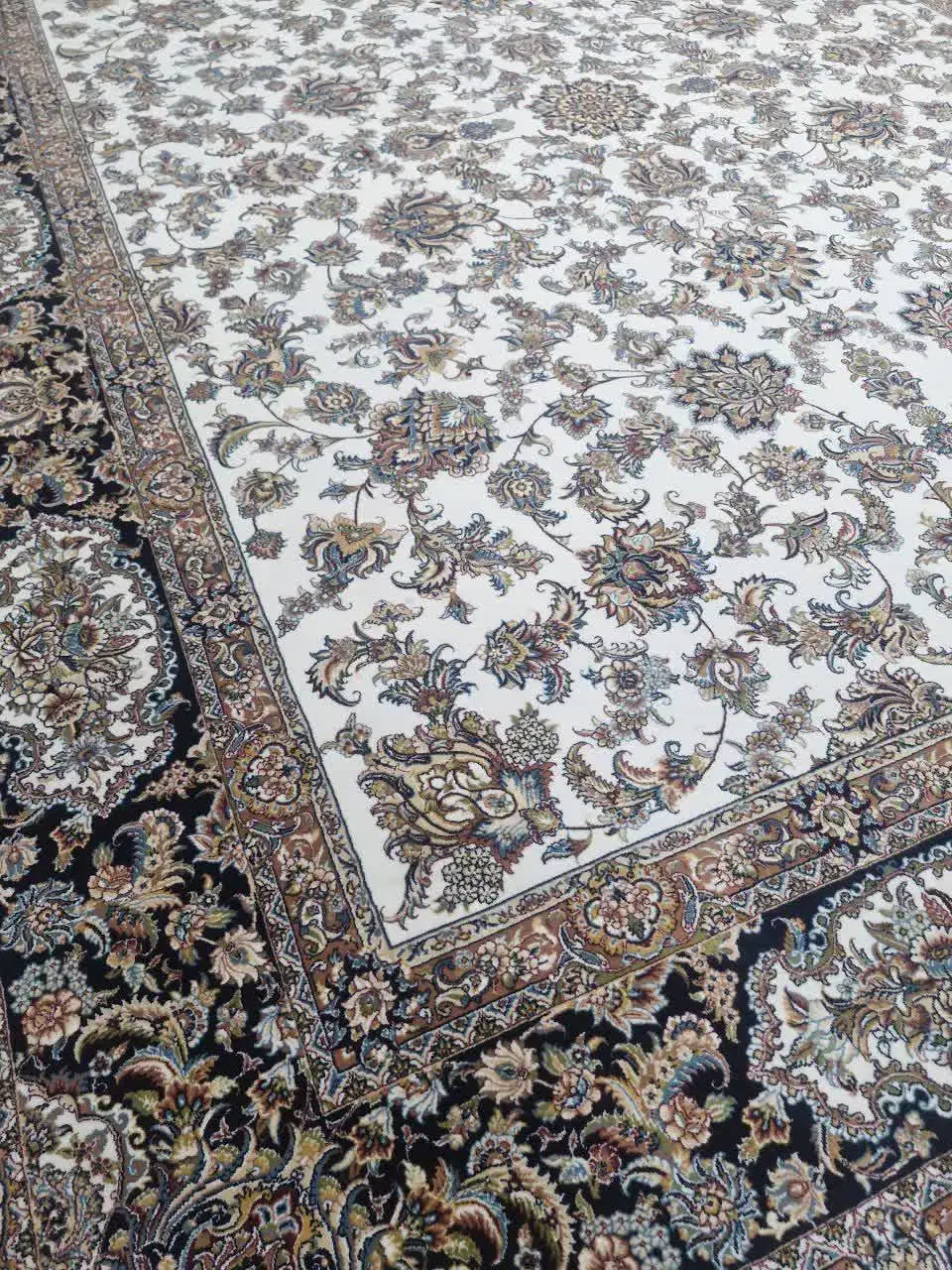 فرش تک ۶متری اصل مشهد ،۷۰۰شانه ،فرش فراشی(شعبه۲)|فرش|مشهد, ابوذر|دیوار