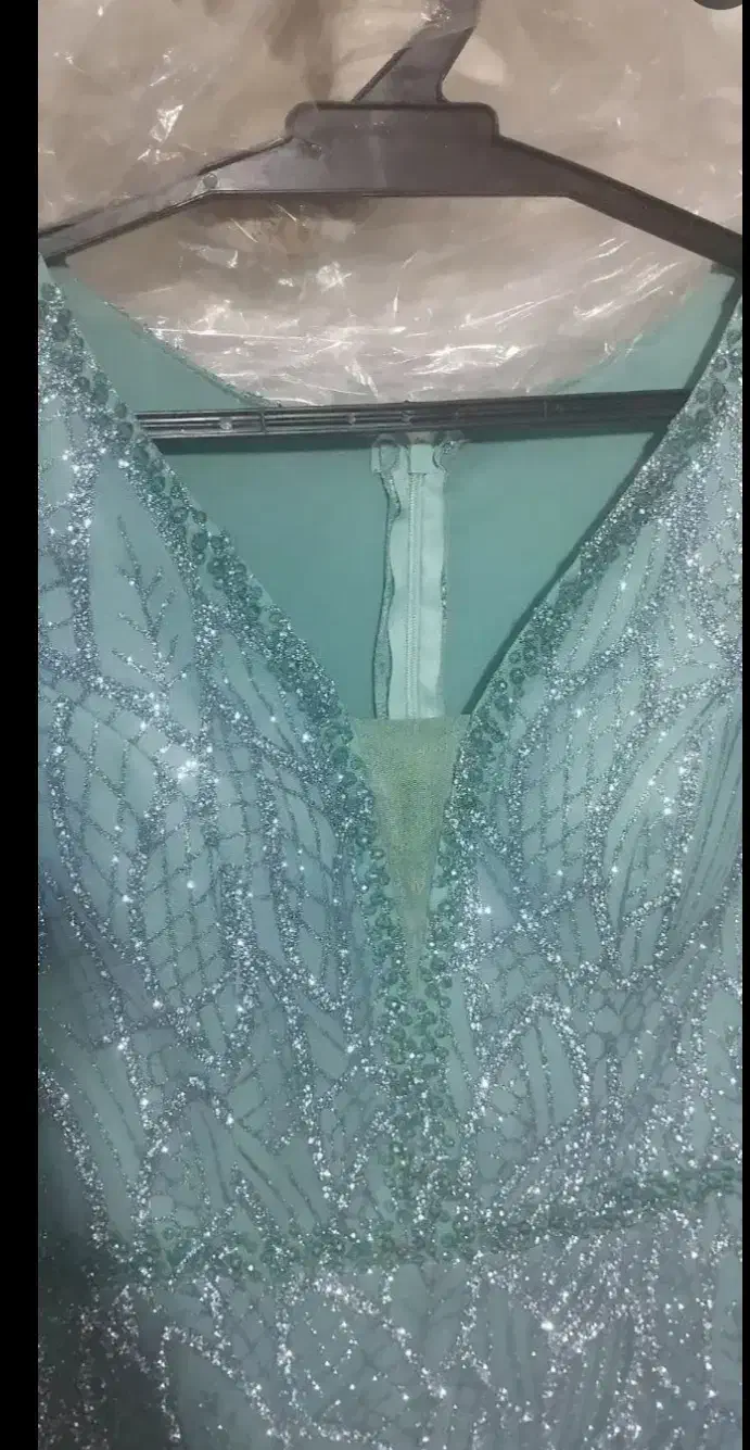 لباس مجلسی|لباس|همدان, |دیوار