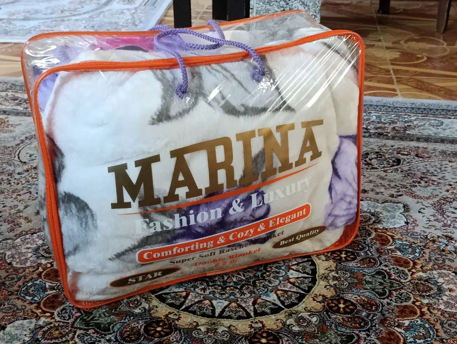 پتو دو نفره آکبند نو هست|رختخواب، بالش، پتو|سلماس, |دیوار