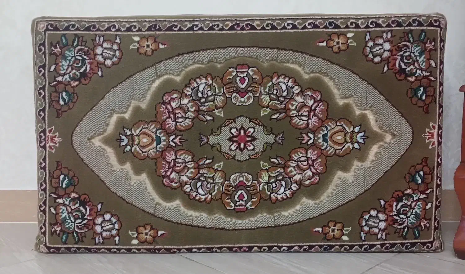 یک جفت پشتی درحدنو|پشتی|قزوین, |دیوار