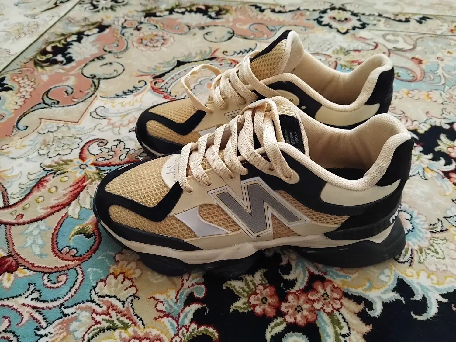 کفش|کیف، کفش، کمربند|بجنورد, |دیوار