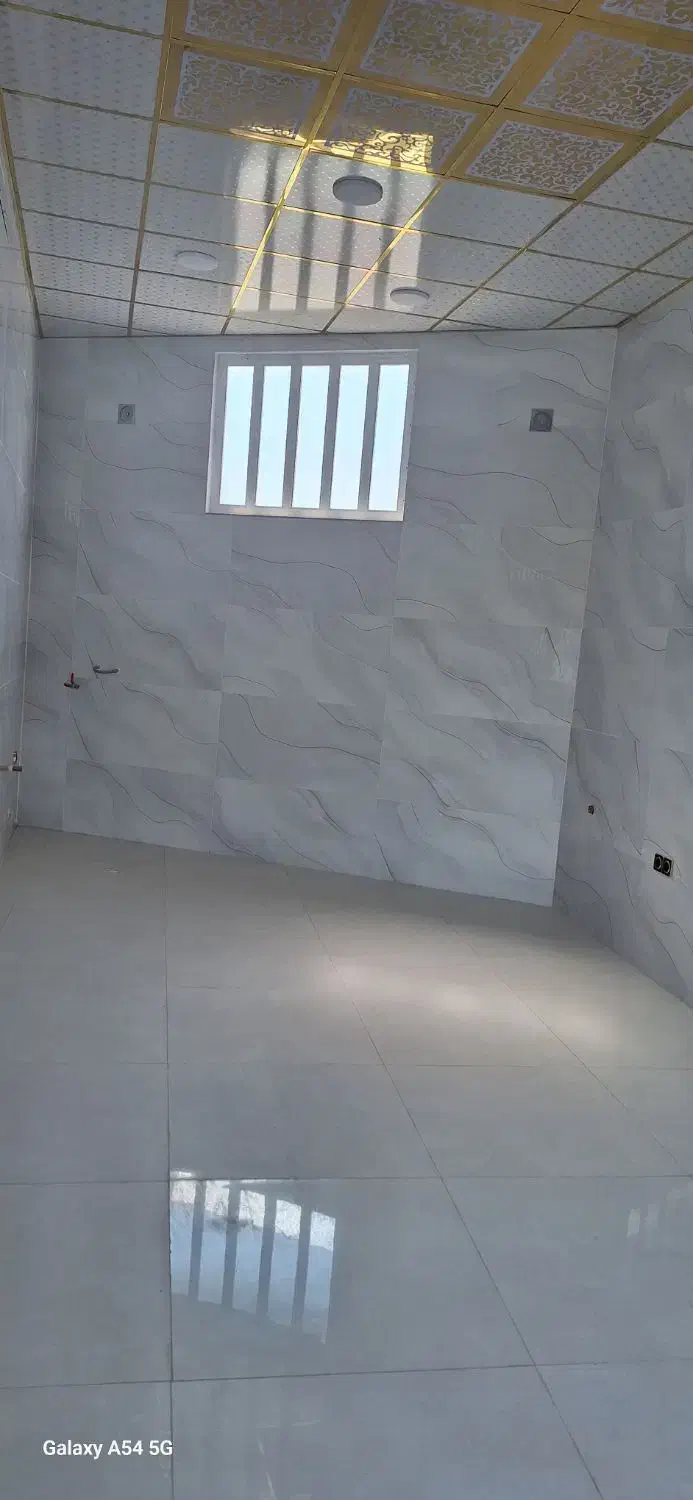 مغازه شیک و تمیز بر توانیر|اجارهٔ مغازه و غرفه|قم, شهرک توانیر|دیوار