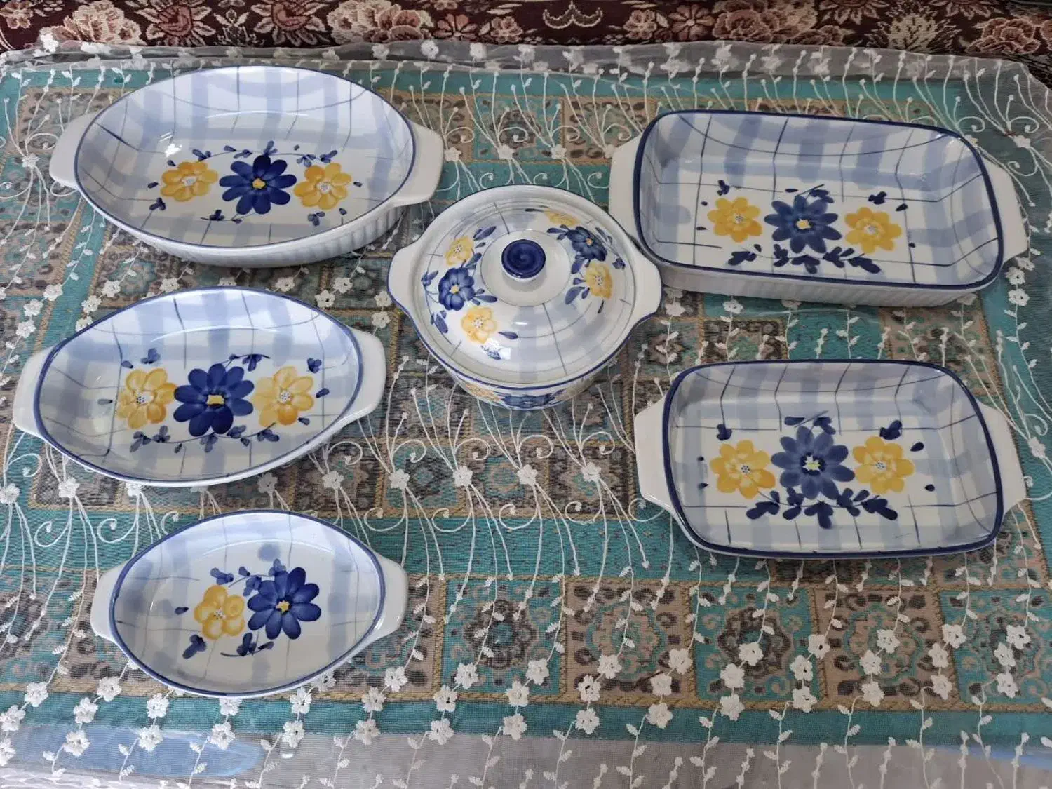 ظروف زیبای گل آبی تمیز ودرحدنوهمه ۱۹۰۰|ظروف سرو و پذیرایی|بابل, |دیوار