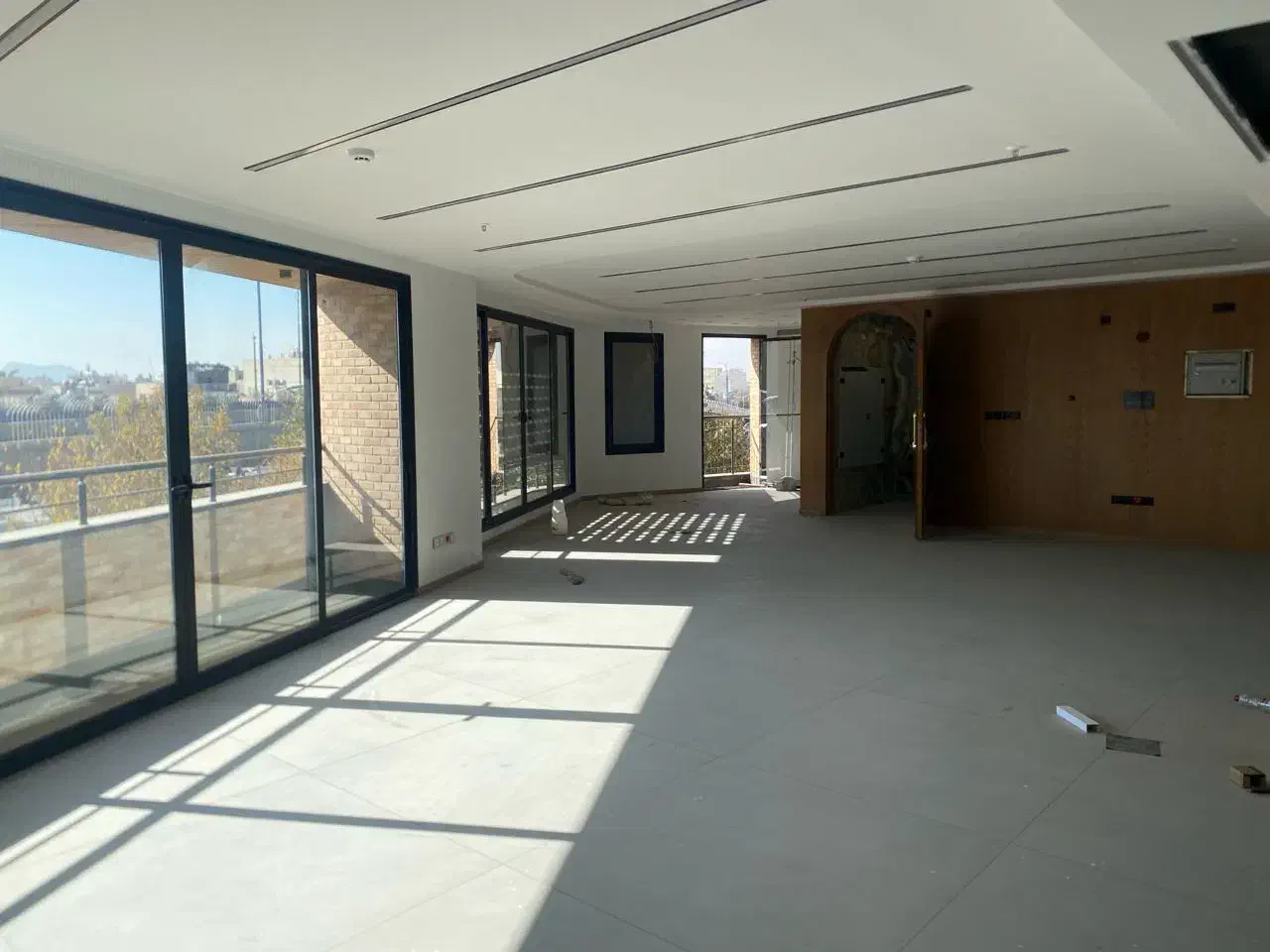 پل کاوه اجاره ۱۲۰۰متر ادری۴ طبقه صفر با۲دهنه تجاری|اجارهٔ دفتر کار، اتاق اداری، مطب|اصفهان, آهنگران|دیوار