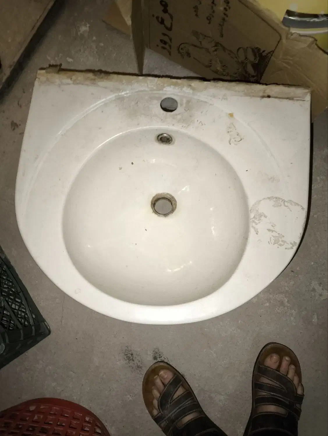 فروش وسایل منزل (روشویی میز ناهار خوری میز تحریر)|لوازم سرویس بهداشتی|مراغه, |دیوار