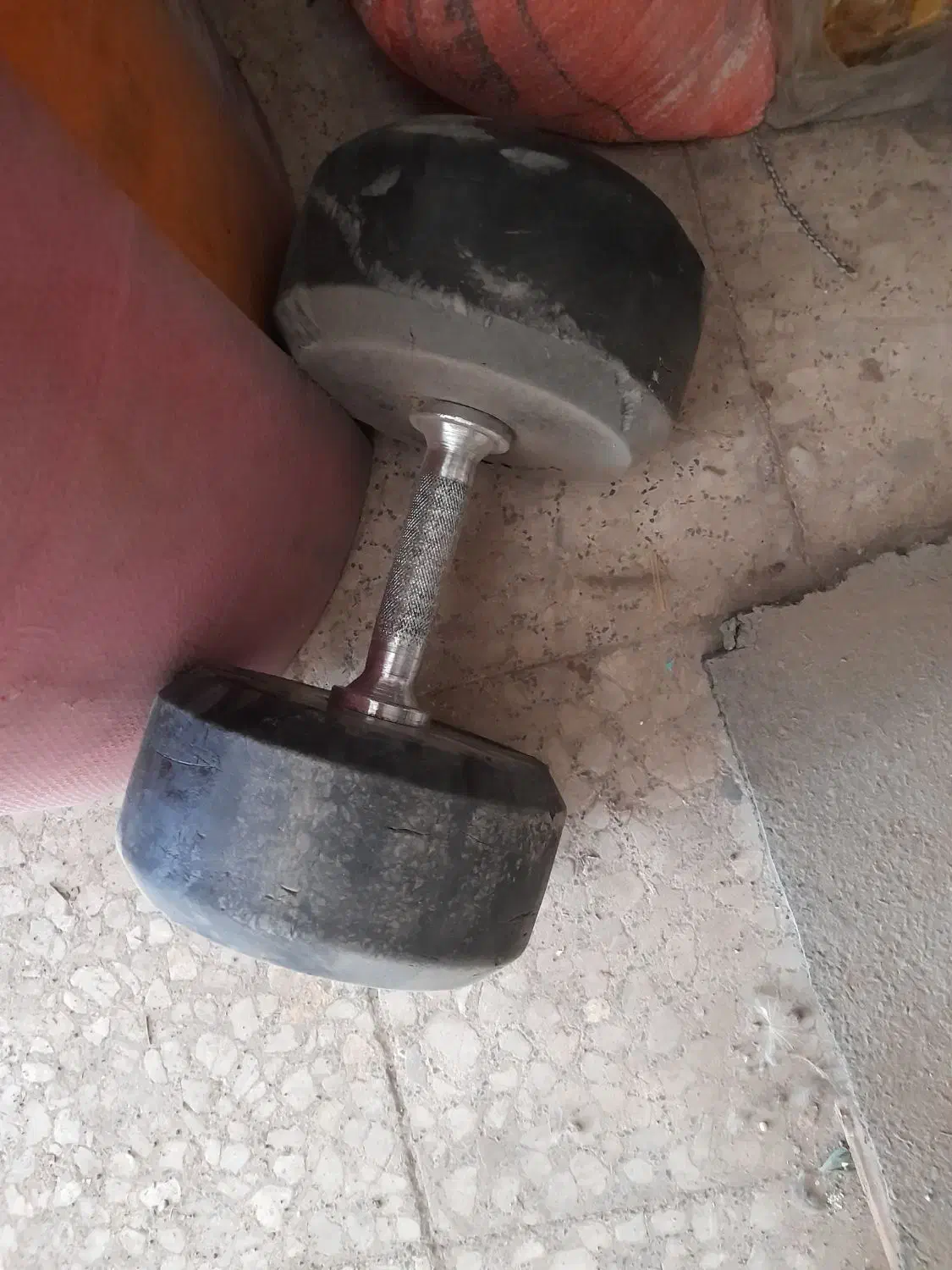 دمبل ۳۰کیلوی ک جفتش میشه 60کیلو|تجهیزات ورزشی|خرمآباد, |دیوار