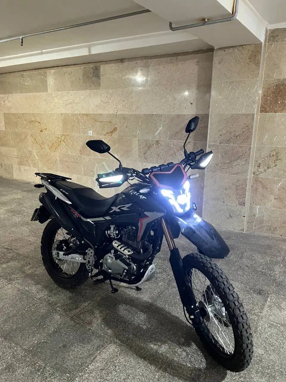 تریل فلات ایکس آر xr 250|موتورسیکلت|زنجان, |دیوار