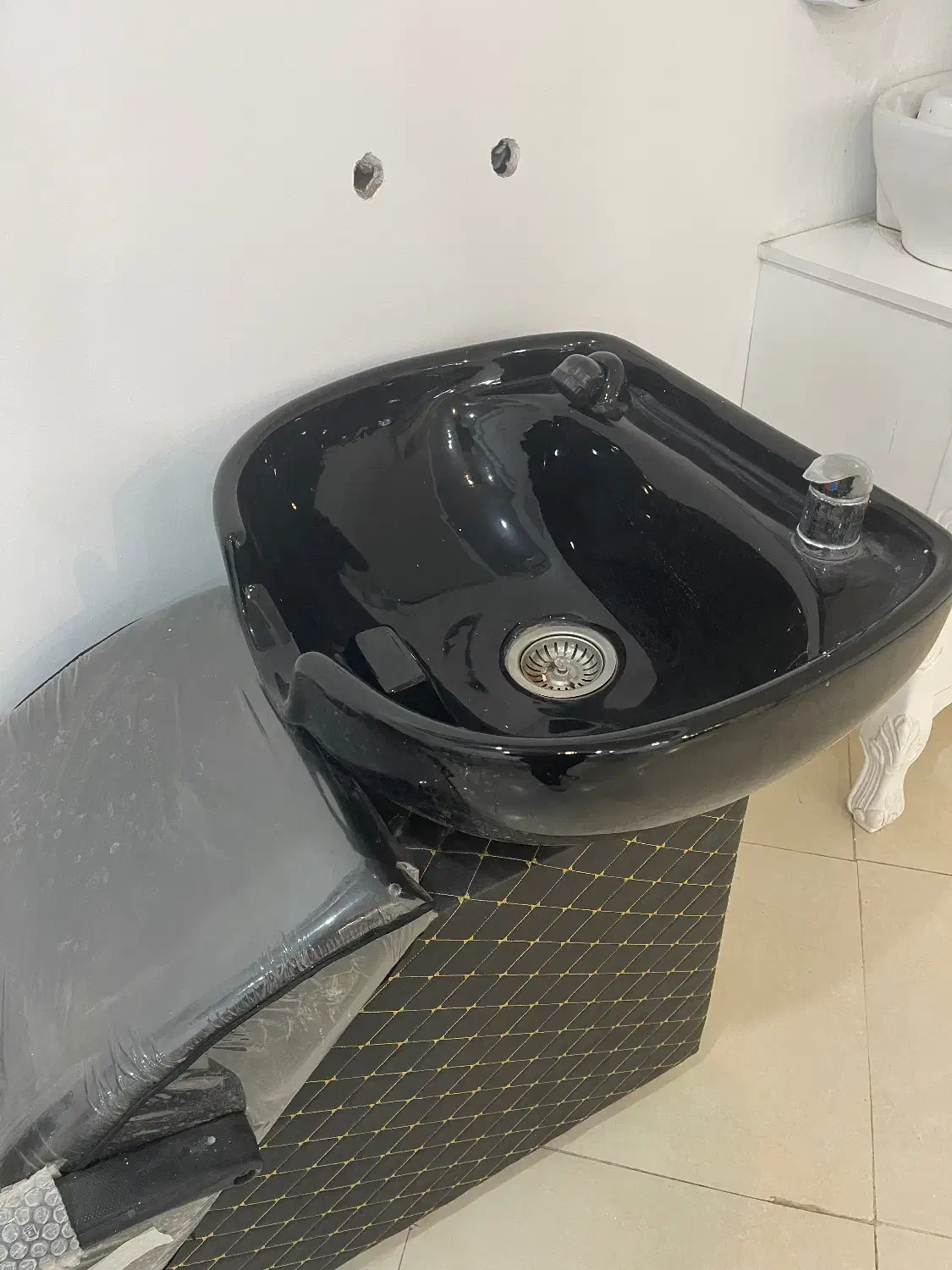 سرشور در حد نو|آرایشگاه و سالنهای زیبایی|سیرجان, |دیوار