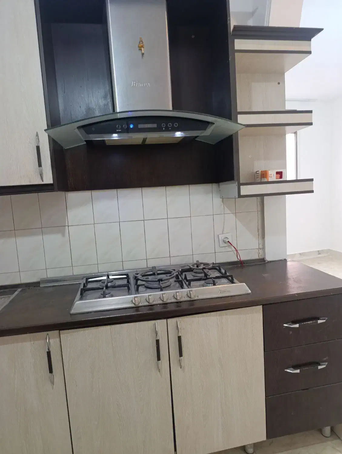 40 متر-تک واحدی -ط اول - تخلیه-تا مترو ۲ دقیقه