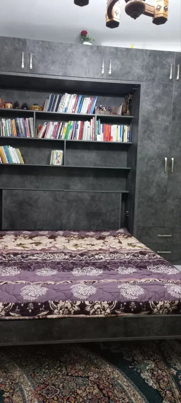 تخت تاشو دو نفره بهمراه کمد، انباری‌بالا وکتابخانه|تخت و سرویس خواب|تهران, نیکنام|دیوار