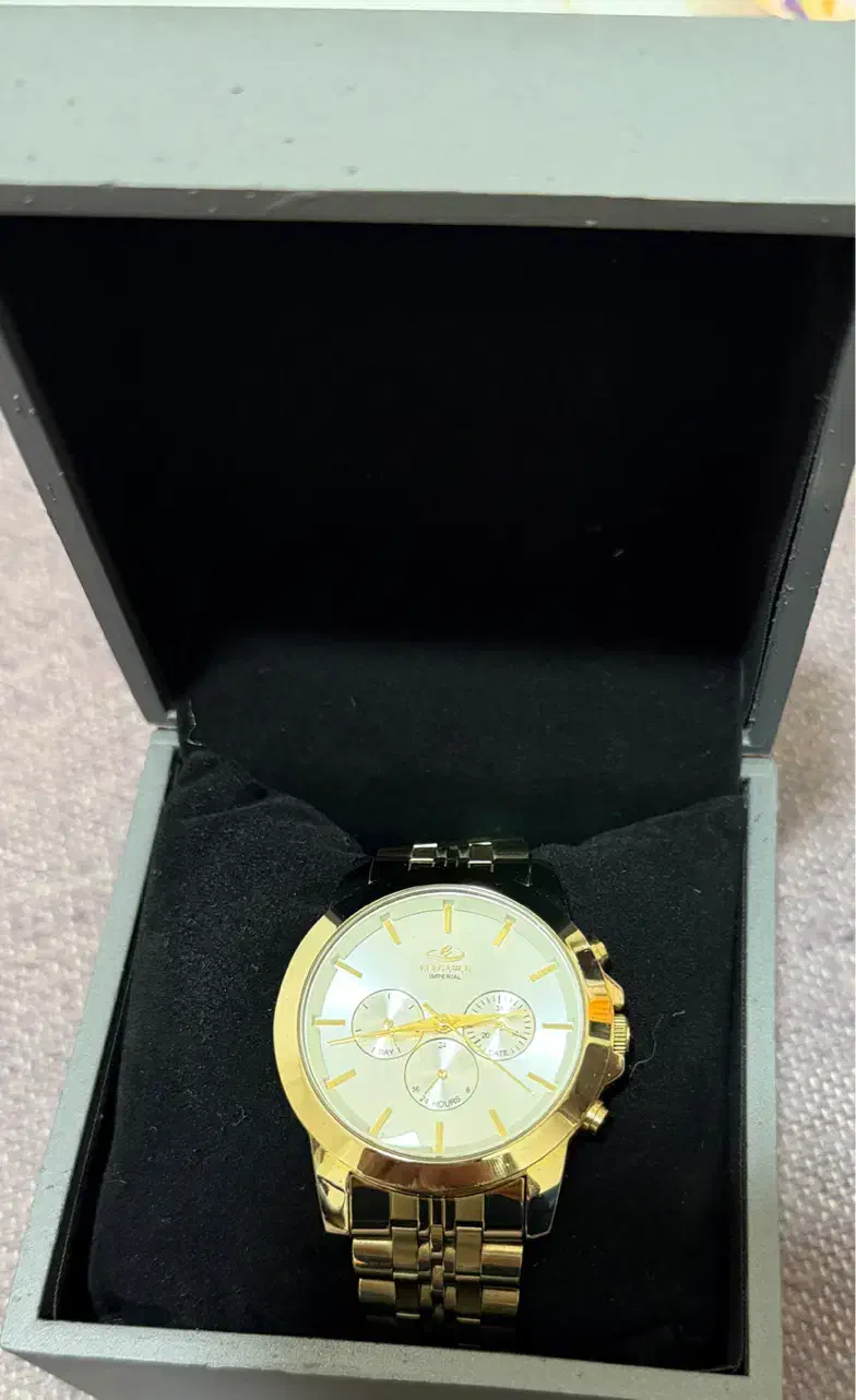 ساعت  الگانس|ساعت|ارومیه, |دیوار