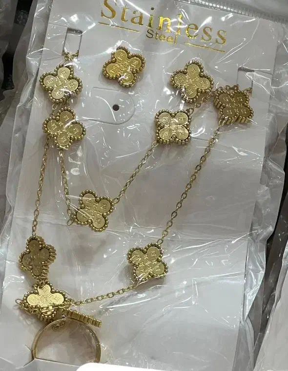 ست گردنبند رنگ ثابت و کرم شب|آرایشی، بهداشتی، درمانی|ایرانشهر, |دیوار