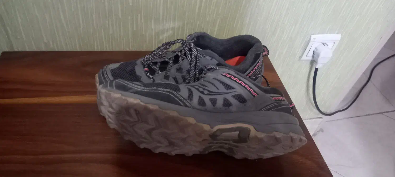 کتانی ورزشی سایز ۴۱|کیف، کفش، کمربند|اراک, |دیوار