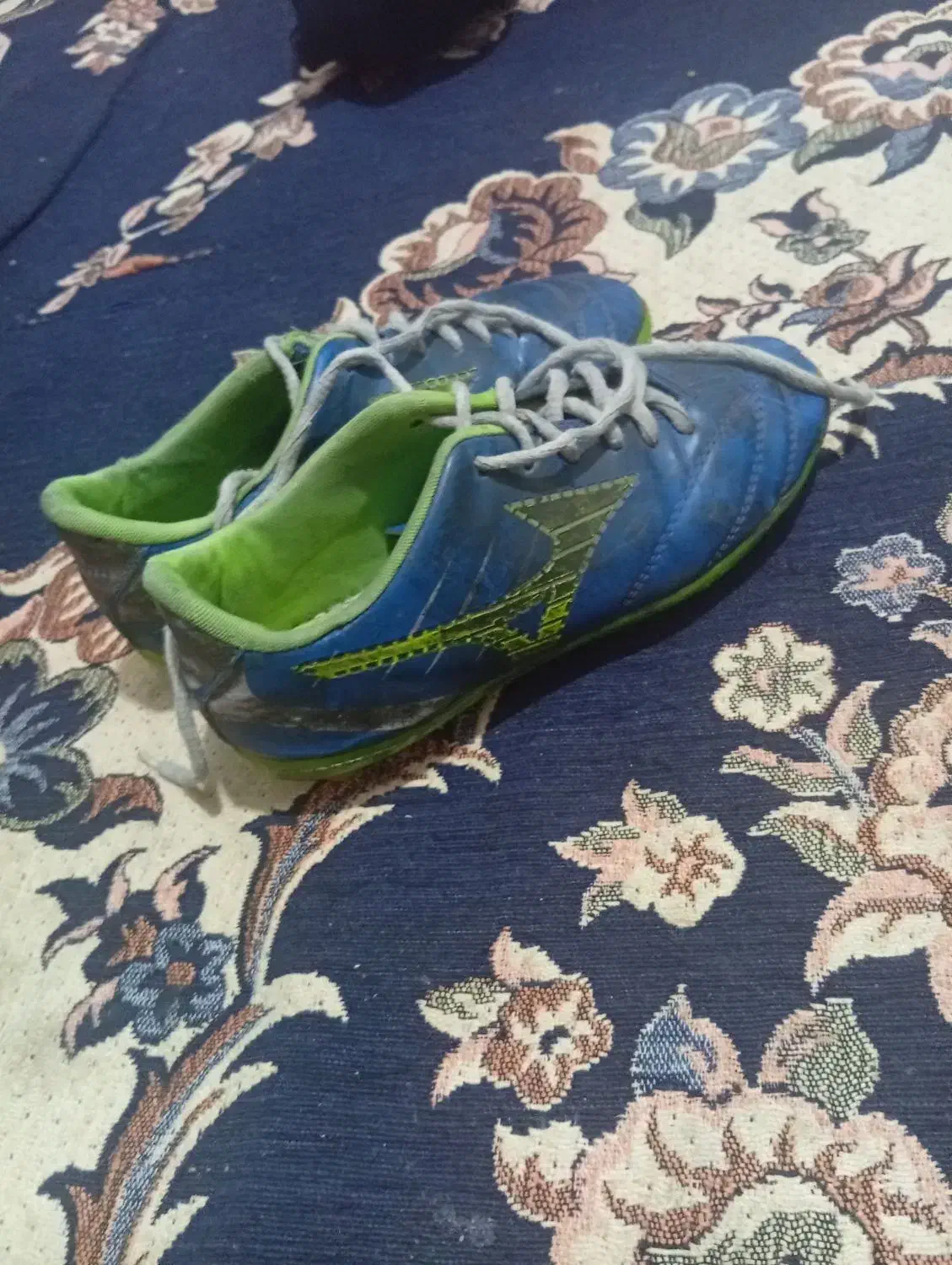 کفش فوتبالی|ورزش‌های توپی|کرمانشاه, |دیوار