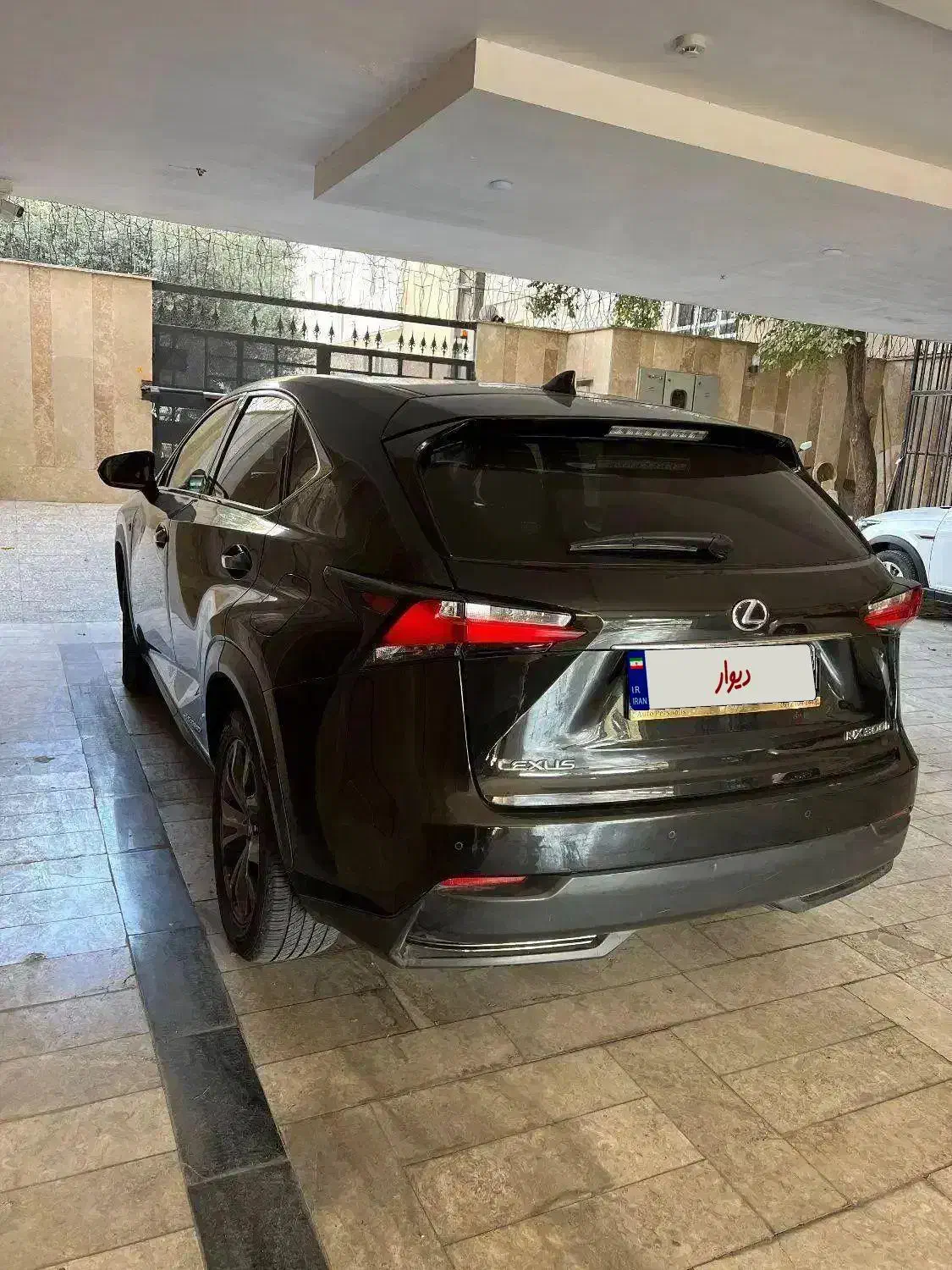 لکسوس NX 300 H 300 F مدل 2017 بیرنگ 7 کلید عمان|خودرو سواری و وانت|تهران, بروجردی|دیوار