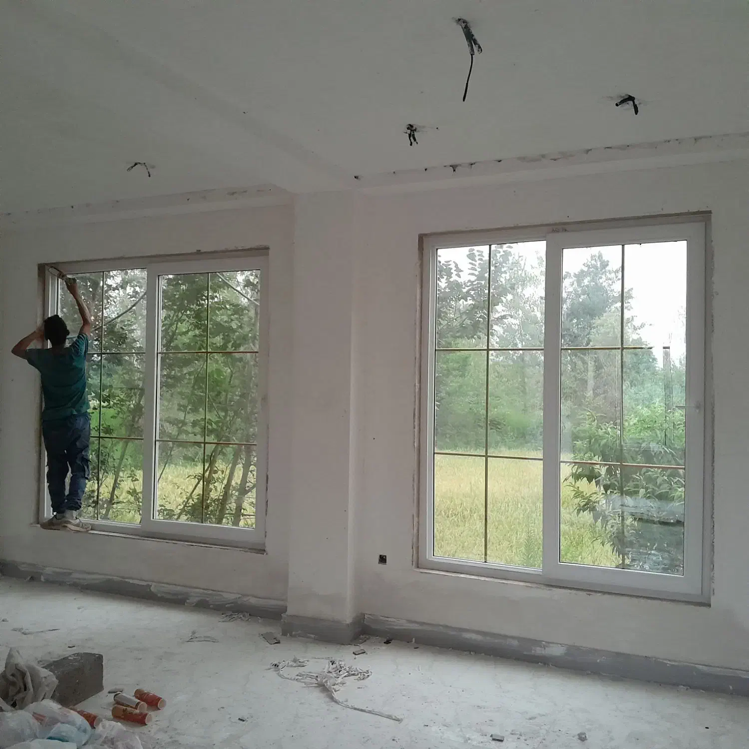 ساخت و نصب انواع  درب و پنچره دوجداره و توری پلیسه|خدمات پیشه و مهارت|رودسر, |دیوار