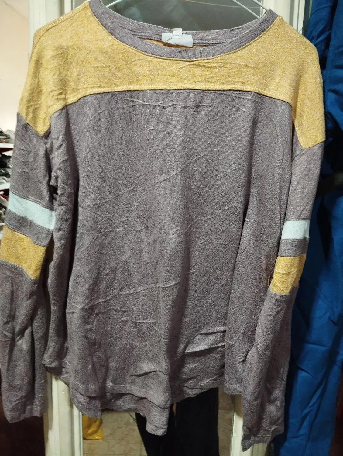 بافت زنانه|لباس|شیراز, ابیوردی|دیوار