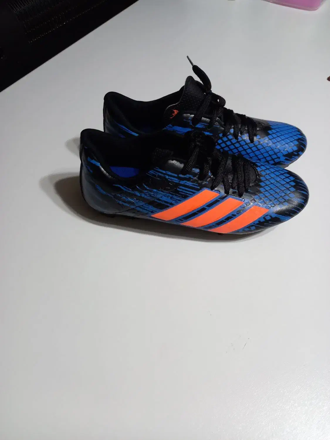 کفش ورزشی.  سایز ۳۷یا۳۸|تجهیزات ورزشی|اسلام‌شهر, شهرک توحید|دیوار