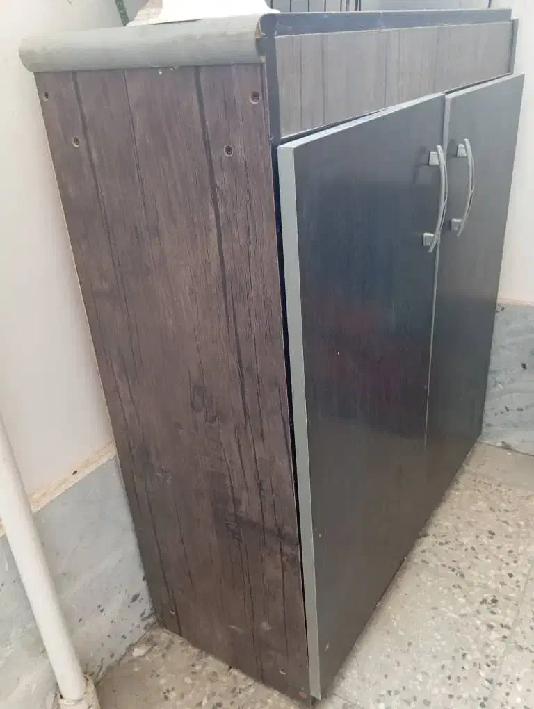 جاکفشی|جاکفشی، کمد، دراور|بندر گناوه, |دیوار